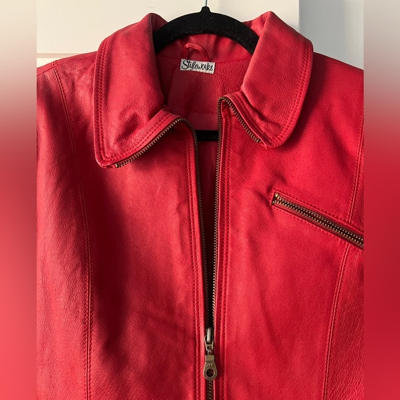 Vintage 80s Leather Jacket and Skirt Set in Cherry Red - Picture 4 of 12